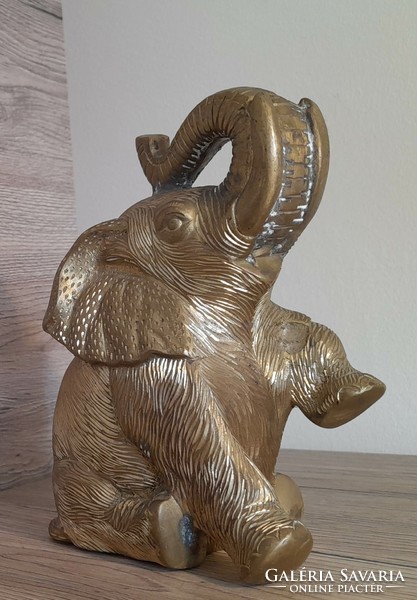 Réz elefánt szobor