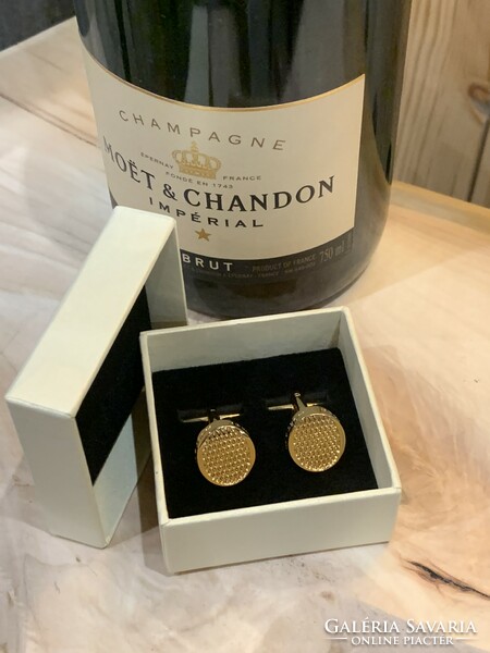 Champagne souvenirs - moët & chandon cufflinks in gift box - moët cufflinks