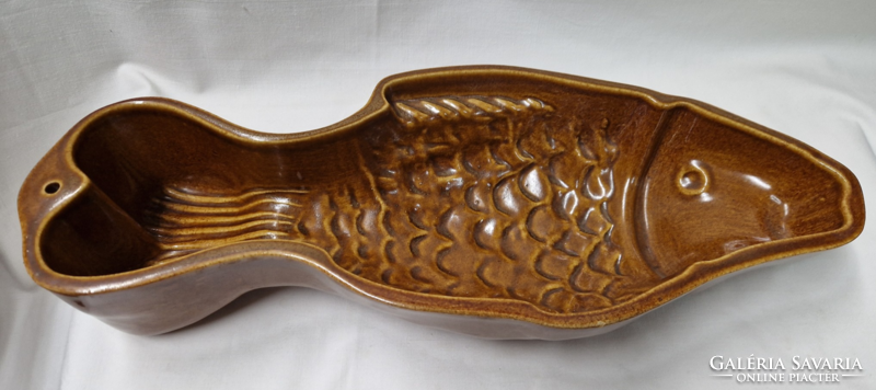 Large fish ceramic baking dish with hanger in perfect condition 42 cm.