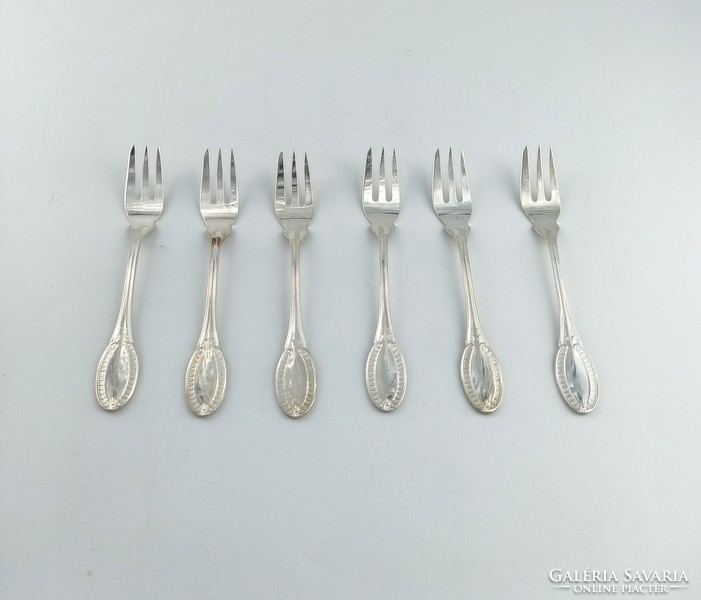 Silver dessert forks