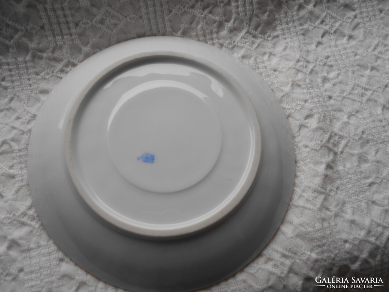 Ó Herendi cimeres jelzéssel tányér-Viktória mintával.   16 cm