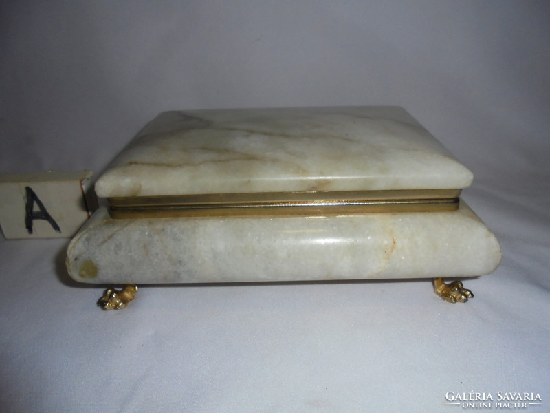 Marble jewelry box - lion's foot