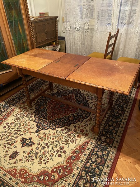 Kolonial Asztal