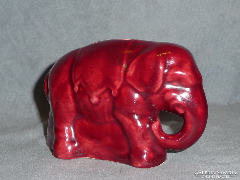 Antik porcelán figura persely régi porcelán persely ökörvér mázas elefánt figura rozsnyói emlék 1900