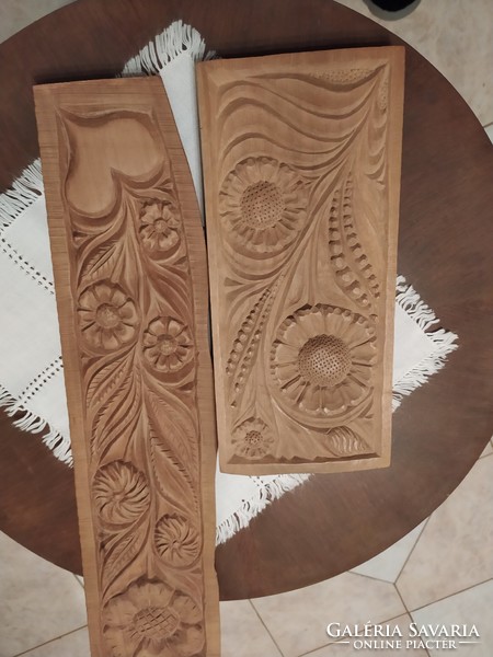 Carved hardwood picture, board picture 2 pcs