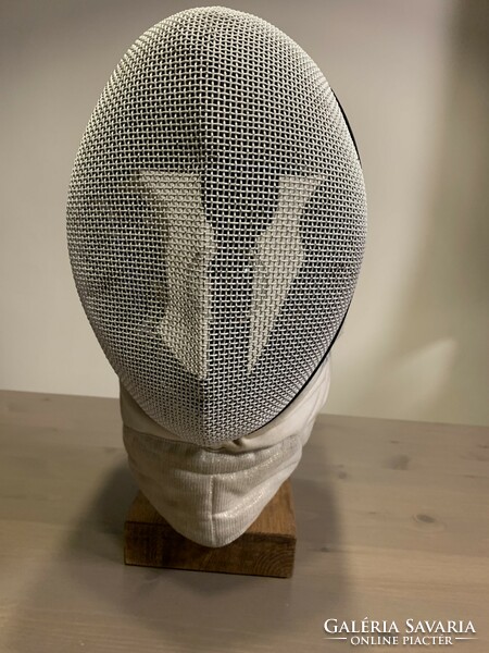 Fencing mask, fencing helmet unique lamp, table lamp