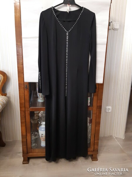 New casual black trouser suit with silver trim. Small m, more like s.