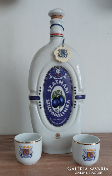 Hollóházi porcelain Várda Szatmár plum brandy bottle set (with 2 cups)
