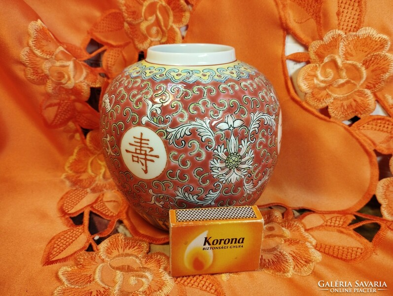 Famille rose Chinese porcelain vase, tea herb holder, longevity pattern