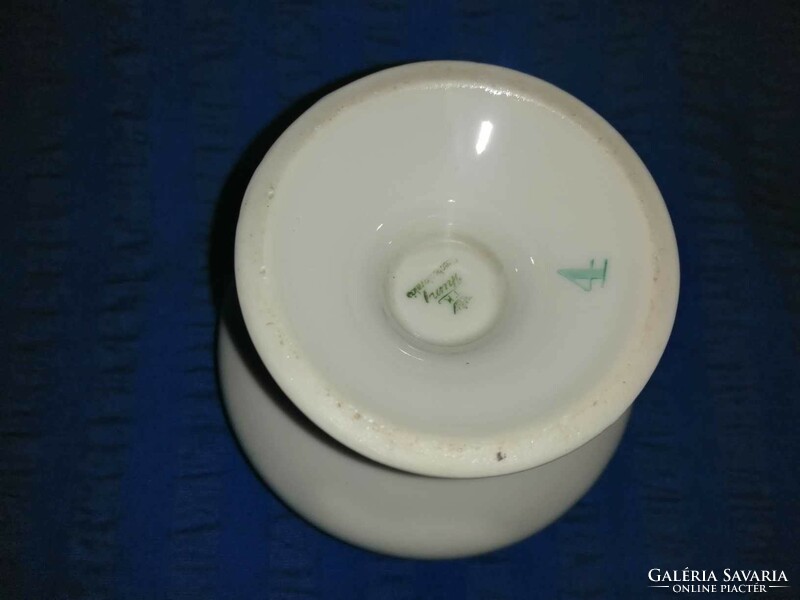 Csehszlovák Thun porcelán kehely (A6)