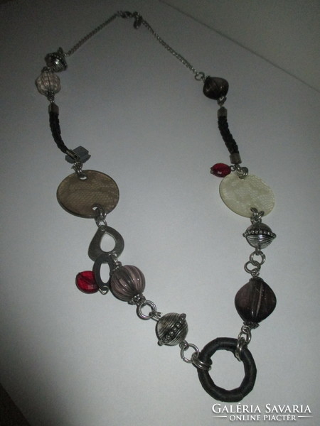 Bizsu necklace with many decorative shapes