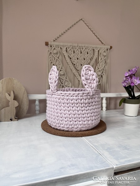 Crochet bunny basket