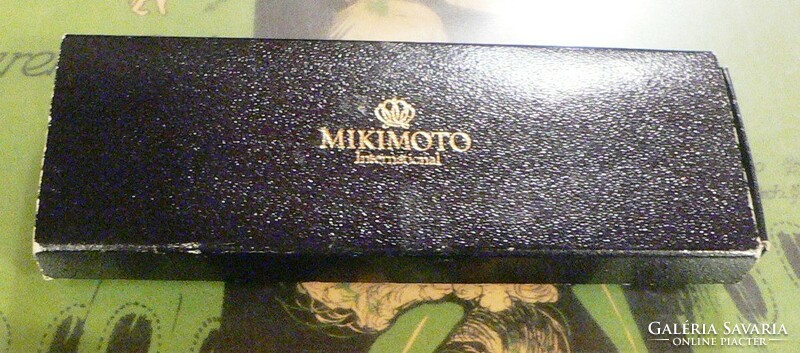 Metal bookmark with mikimoto real pearl