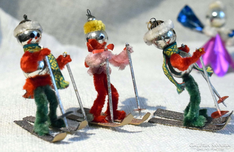 3 Pieces of retro tapestry? Christmas tree decoration - skiers