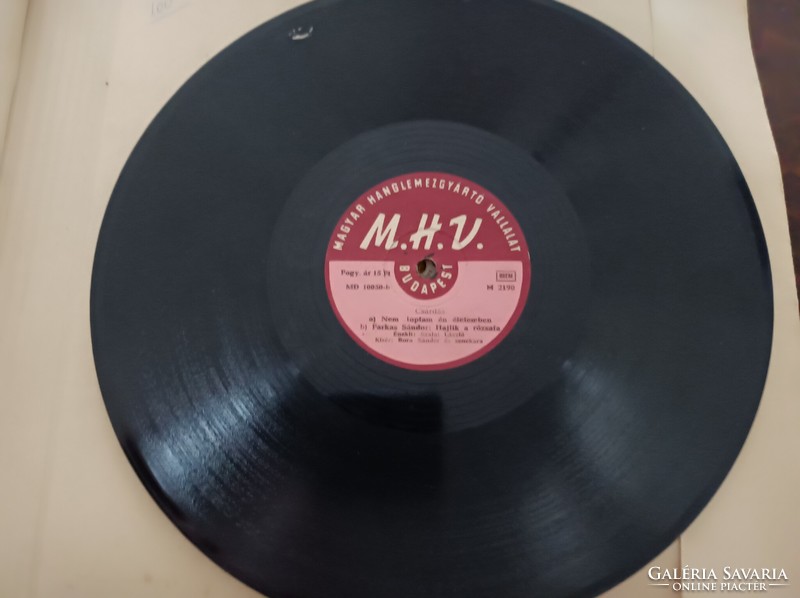 Gramophone records 2 pcs + 7 vinyl records