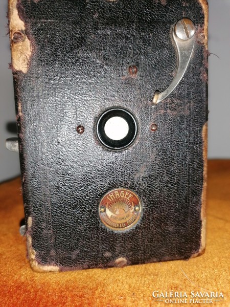 It is a more than 100-year-old camera from the ihagee factory in Dresden