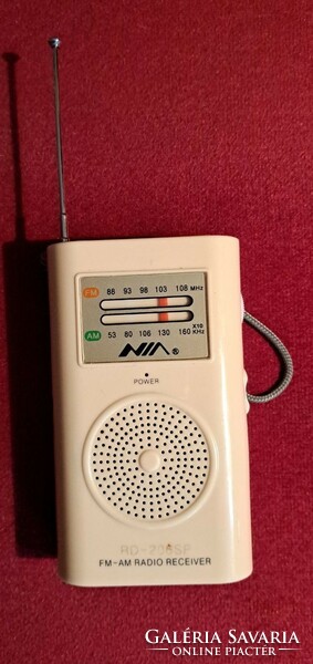 Retro design táska rádió  FM- AM.sZEMÉLYES ÁTADÁS BUDAPEST