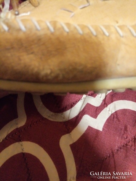 Original split stitched leather shoes