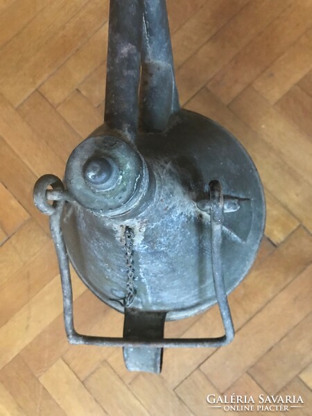 Soldered tin metal can. Oil can. Size: 50 cm high and circumference: 72 cm