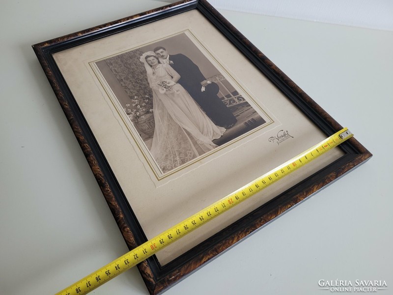 Old wedding photo in a frame, flower photographer's studio schwartz miksa picture framer
