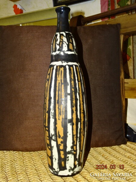 Lívia Gorka ( Verőce 1925-Díszel 2011 ): large retro ceramic woman's vase is rare !!!