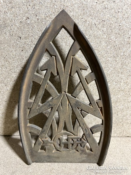 Cast iron iron holder for xx. From the beginning of the century, 20 x 12 cm. 4032