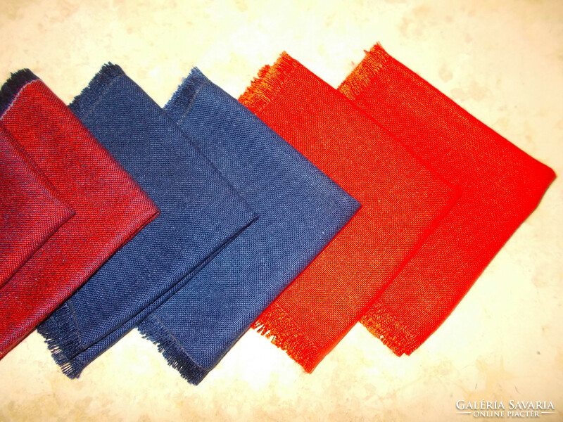 8 Red-blue textile napkins.