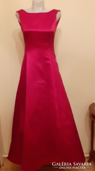 Cherry red evening, casual dress. 34-Es.