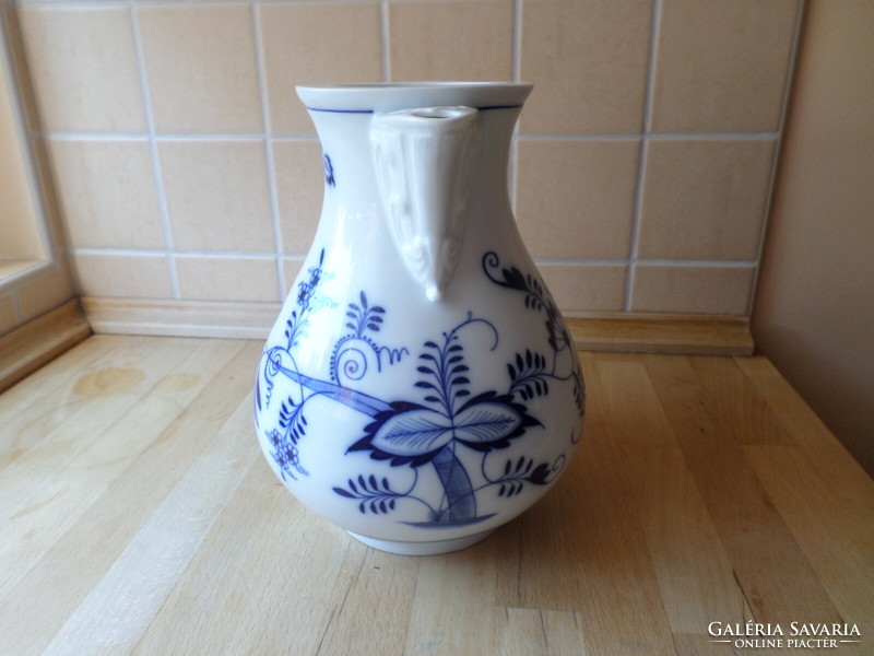 Hatalmas antik Meisseni hagymamintás porcelán kiöntő kanna 2,5 liter - tető nélkül