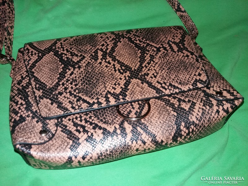 Beautiful wild new snakeskin pattern cool leather women's shoulder bag according to the pictures