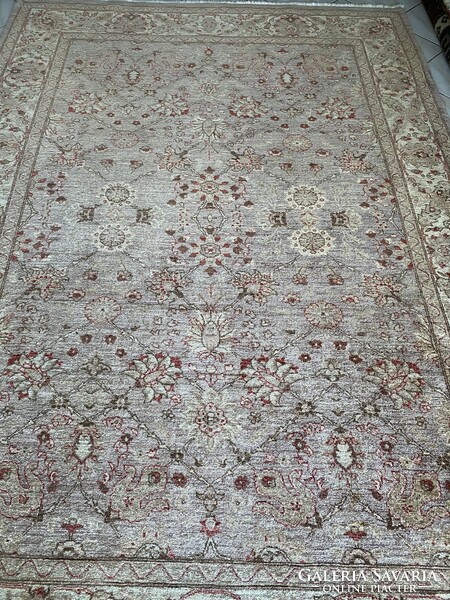 Hand-knotted Ziegler Persian rug 190x270