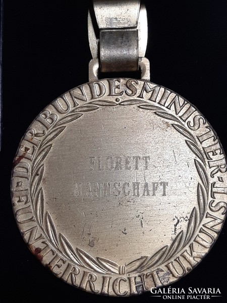 Ausztria 2. Köztársaság aranyozott  sport Fődíj érem díszdobozában 1981