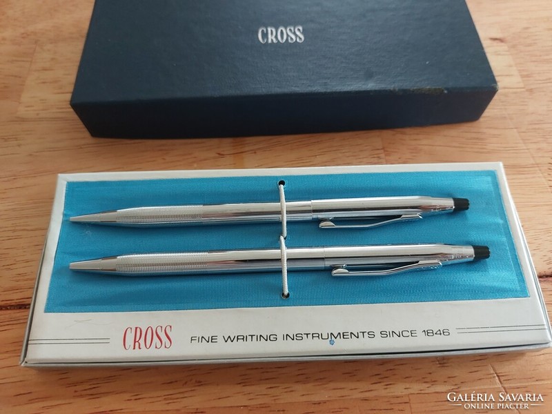 (K) nice cross pen and pencil in box
