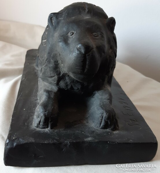 Szőllősi Endre: oroszlán, bronz szobor, 29x15x15 cm, 5.1 kg