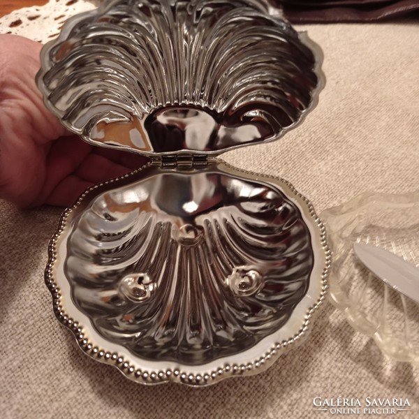 Shell-shaped, glass-inlaid caviar/jam serving tray