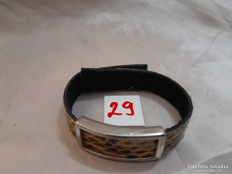 Bracelet with snakeskin pattern