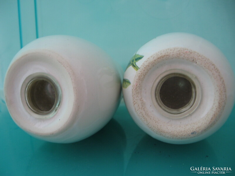 Pair of magnolia salt, pepper shakers and table spice holders