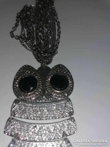 New! Huge 3-row necklace with a unique owl, sparkling and shining stones