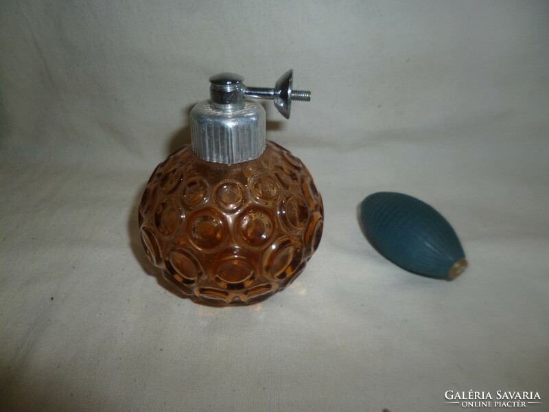 Régi üveg pumpás parfümszóró