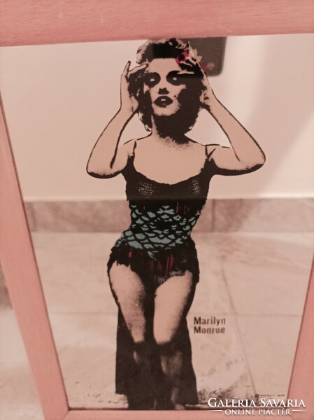 Marilyn monroe mirror