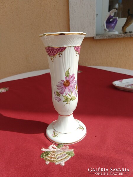 Hollóházi lila virágos exkusive váza,,,22 cm,,Hibátlan !