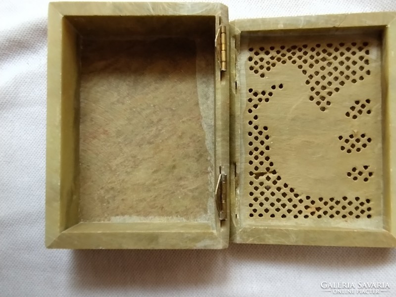 Box made of elephant stone