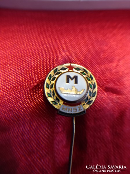 Mhsz badge award