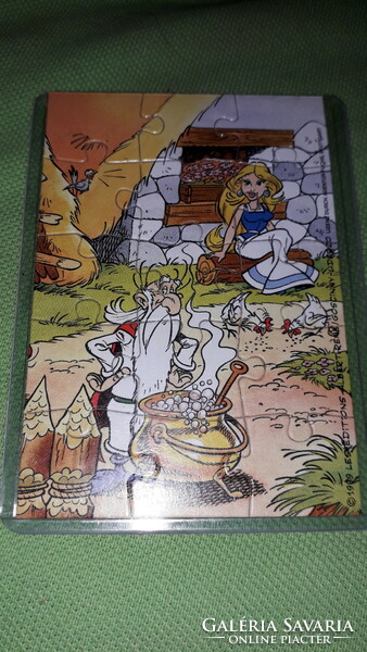 Retro collectible kinder surprise mini puzzle - asterix - in collector's case - 10x7cm according to the pictures 1.