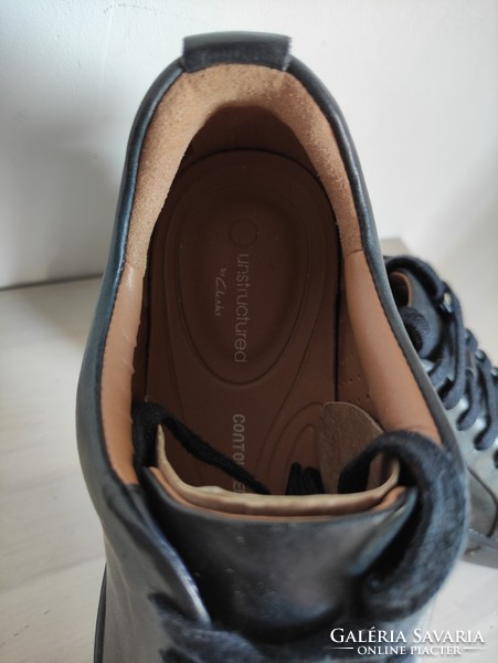 Unstructured clarks extra comfortable dark blue women's gym shoes style comfort leather shoes size 36. Brand new.
