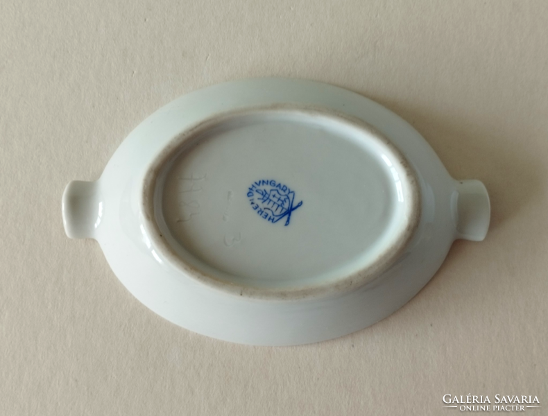Porcelain ashtray with 