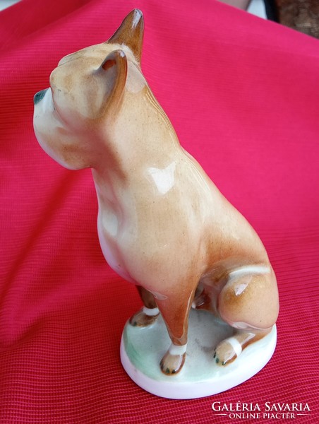 Zsolnay boxer kutya figura
