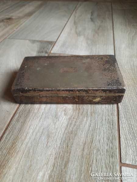 Szép régi ezüstözött doboz (16,6x3,5x8,7 cm)