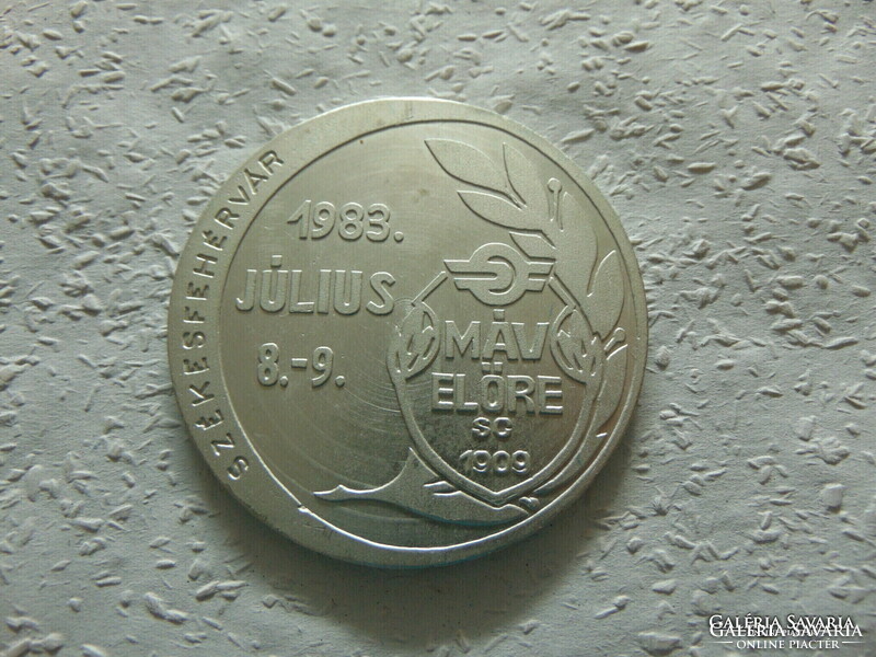 Máv forward 1983 commemorative medal large size diameter 75 mm weight 35.17 Grams