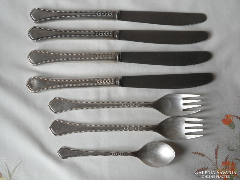 Older cutlery (for replacement)